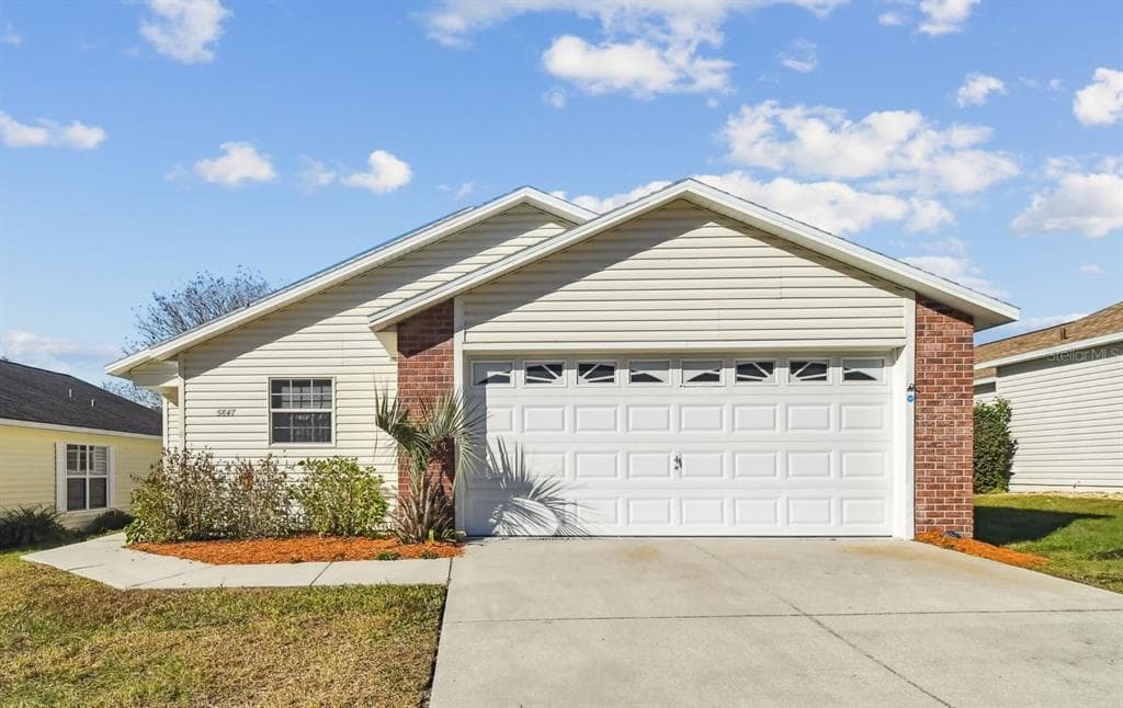 5847 YORKSHIRE DRIVE ZEPHYRHILLS, FL 33542