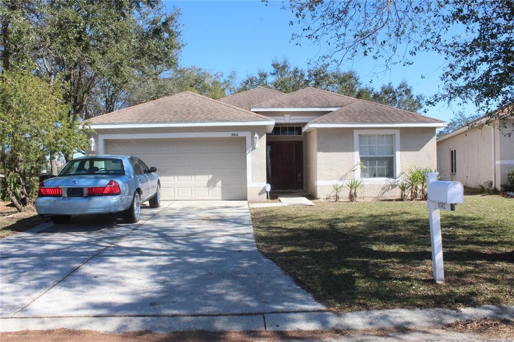 9502 CYPRESS HARBOR DRIVE GIBSONTON, FL 33534