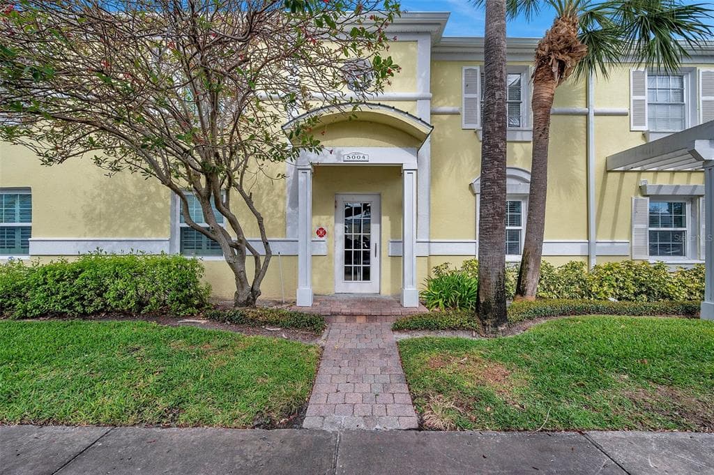 5004 STARFISH DRIVE SE UNIT C ST PETERSBURG, FL 33705