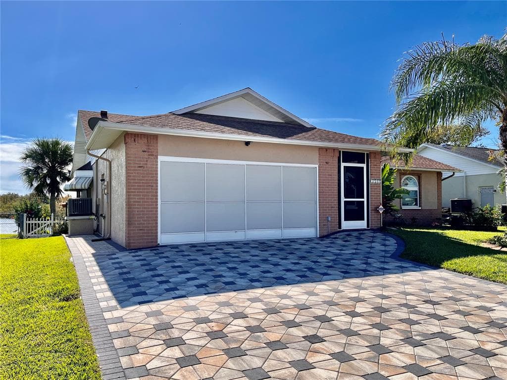 3542 WESTMINISTER COURT
