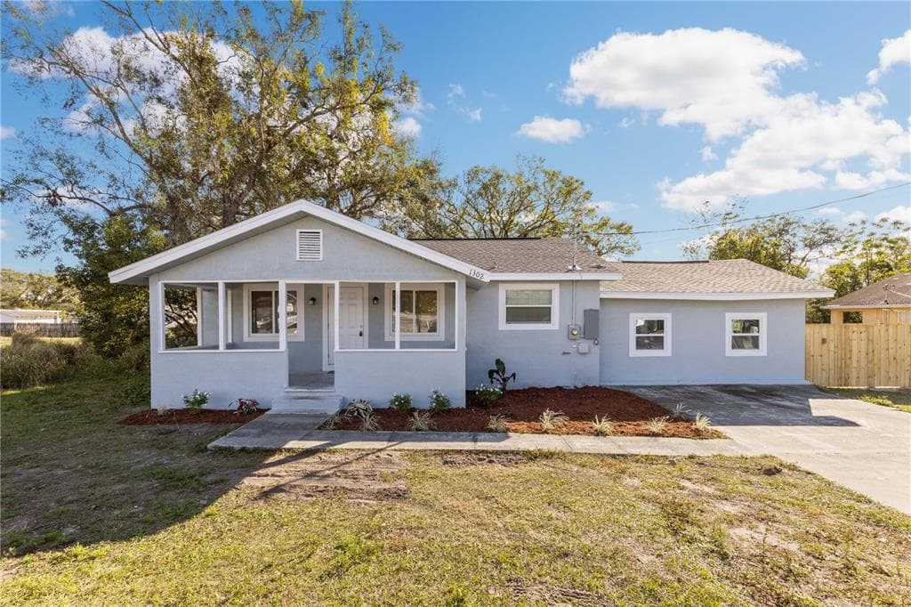 1302 W 10TH STREET LAKELAND, FL 33805