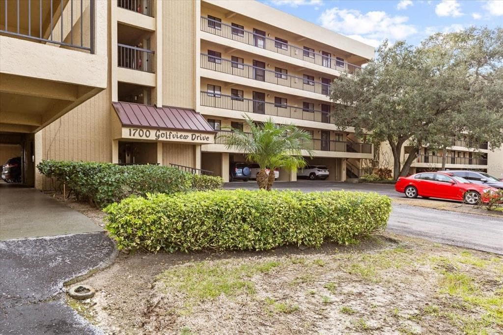 1736 GOLFVIEW DRIVE UNIT 1736 TARPON SPRINGS, FL 34689