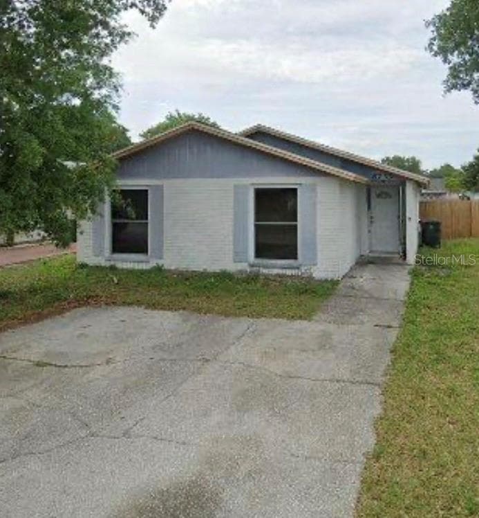 8233 RAVENCROFT DRIVE TAMPA, FL 33615