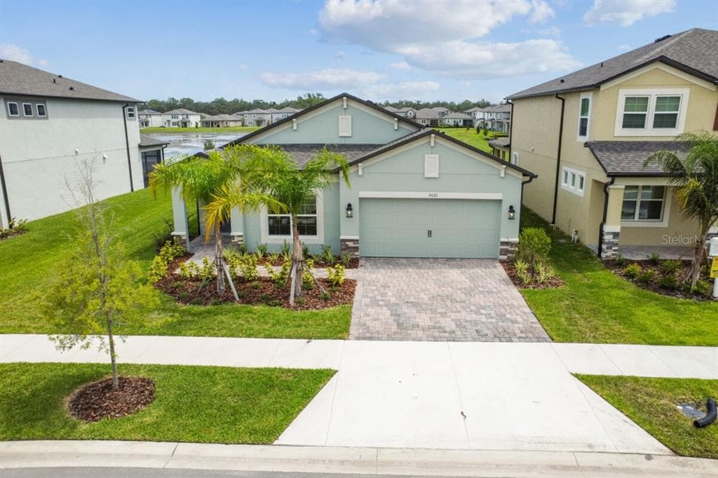 5021 BROMELIAD AVENUE WIMAUMA, FL 33598