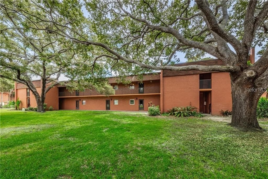 4805 ALT 19 UNIT 311 PALM HARBOR, FL 34683