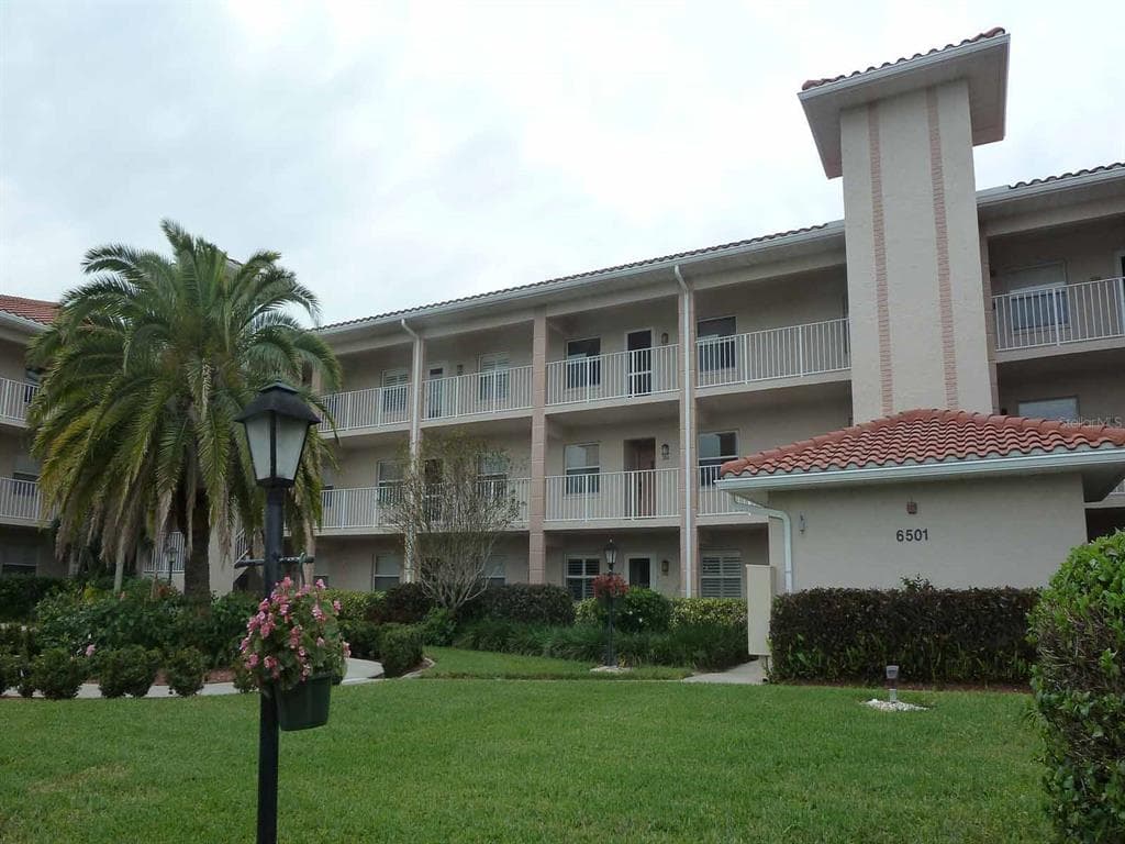 6501 STONE RIVER ROAD UNIT 206 BRADENTON, FL 34203