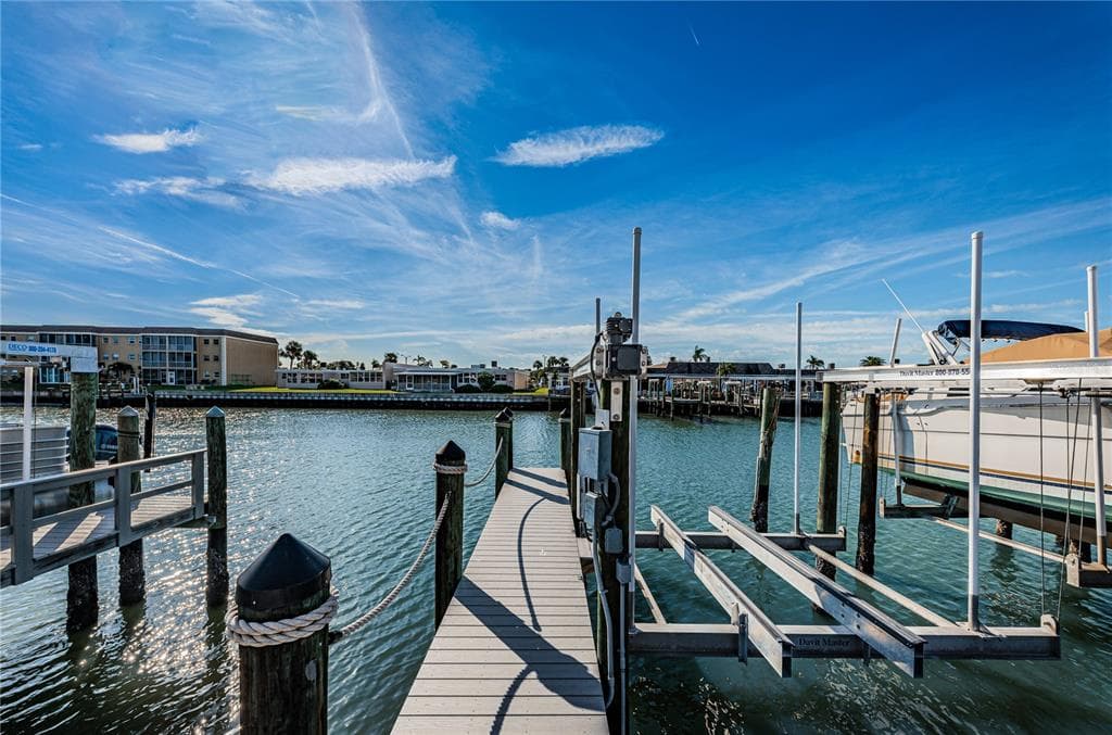 274 BOCA CIEGA POINT BOULEVARD N UNIT 1810