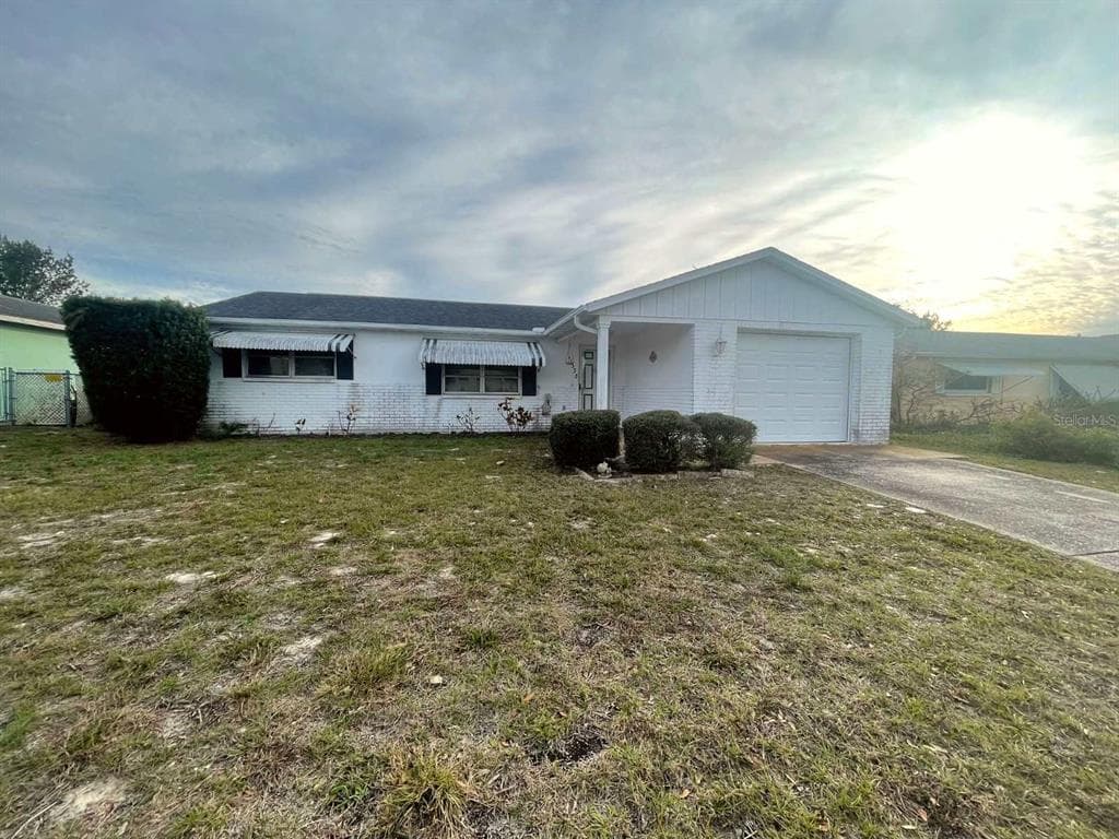 6338 LOMAND AVENUE NEW PORT RICHEY, FL 34653