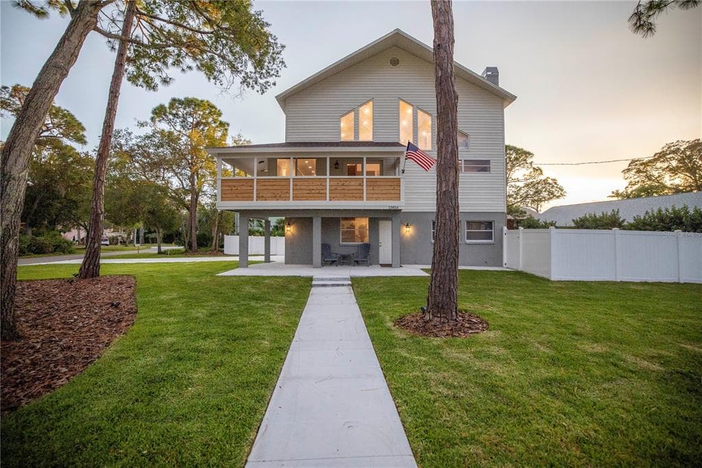 13854 77TH AVENUE SEMINOLE, FL 33776