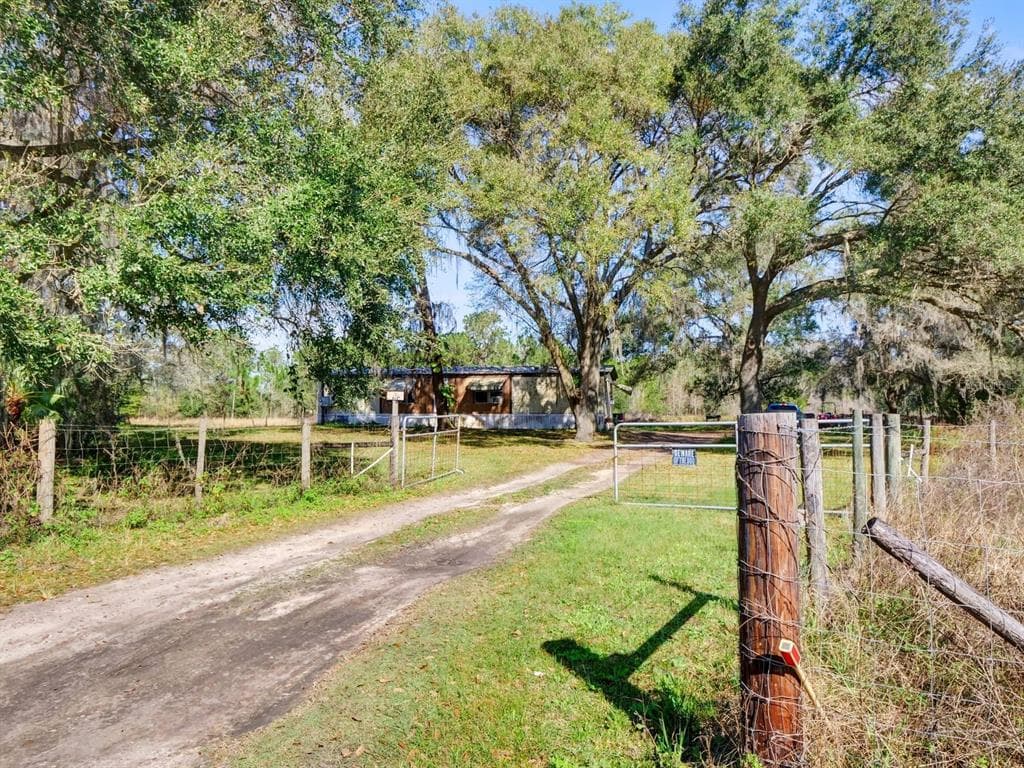 5133 EMPIRE CHURCH ROAD GROVELAND, FL 34736
