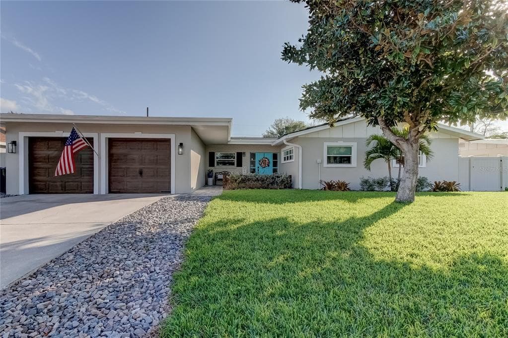 637 RICHMOND STREET DUNEDIN, FL 34698
