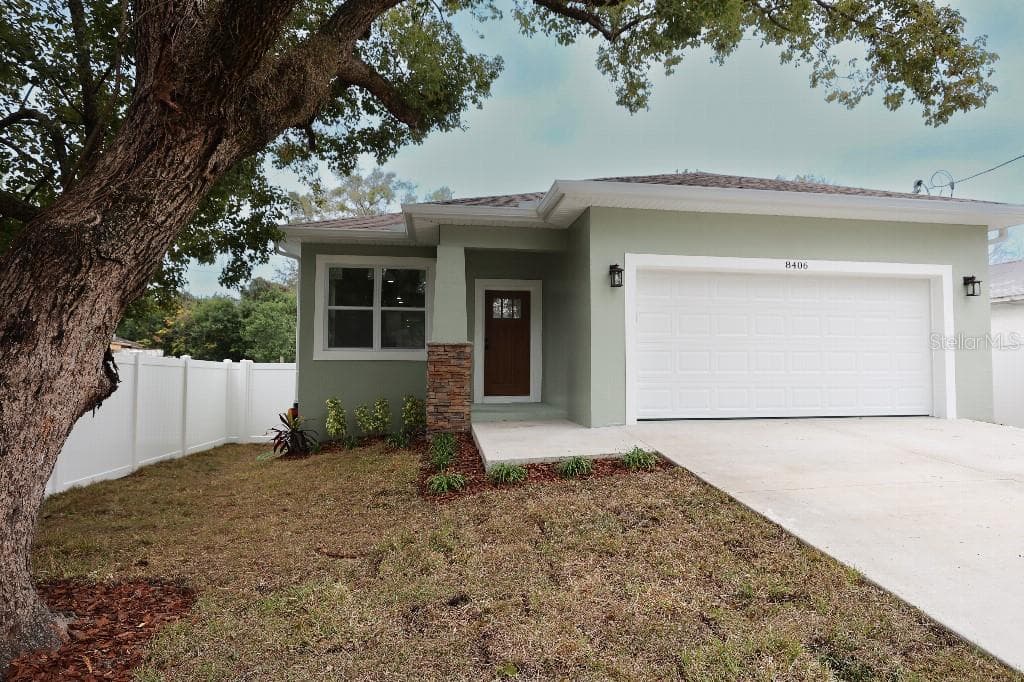 8406 N SEMMES STREET TAMPA, FL 33604