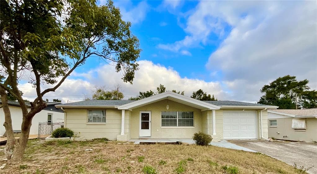 5039 CARDIFF DRIVE HOLIDAY, FL 34690
