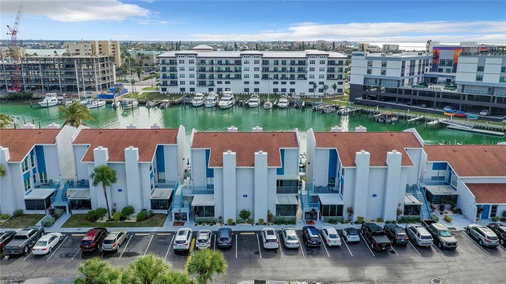 171 MEDALLION BOULEVARD UNIT F MADEIRA BEACH, FL 33708