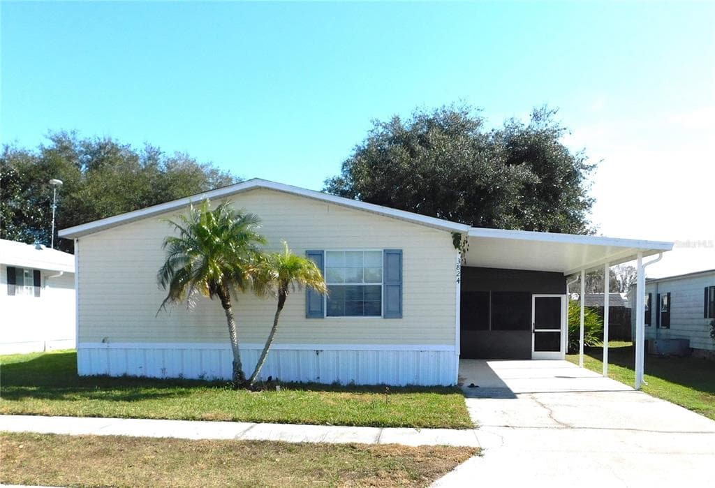3824 JULIE DRIVE WESLEY CHAPEL, FL 33543
