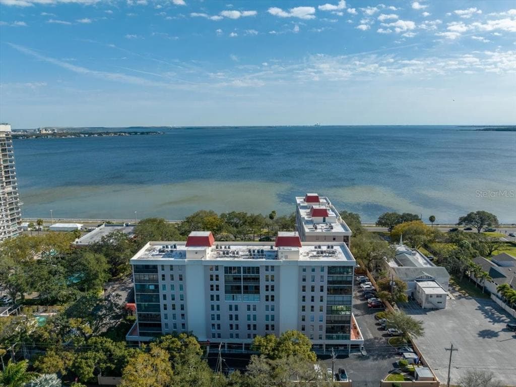 2403 S ARDSON PLACE UNIT 801B TAMPA, FL 33629
