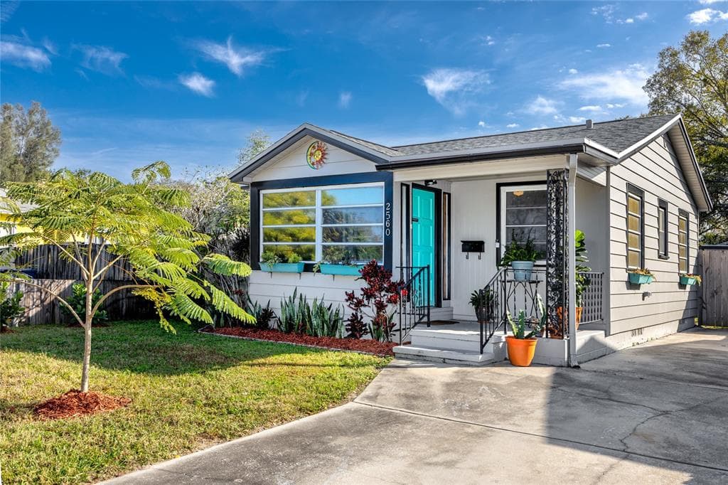 2560 17TH AVENUE N ST PETERSBURG, FL 33713
