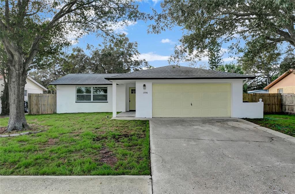 11998 LILLIAN AVENUE SEMINOLE, FL 33778
