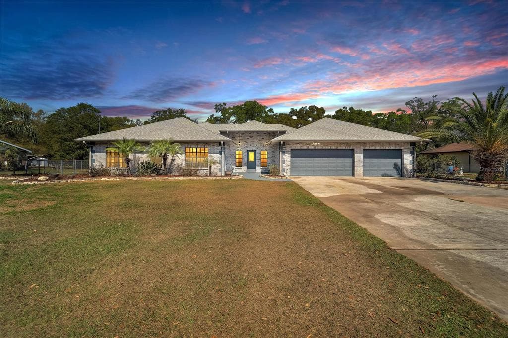 2010 SYDNEY ROAD VALRICO, FL 33594