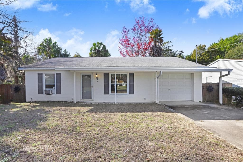 14 CANTERBURY ROAD INGLIS, FL 34449