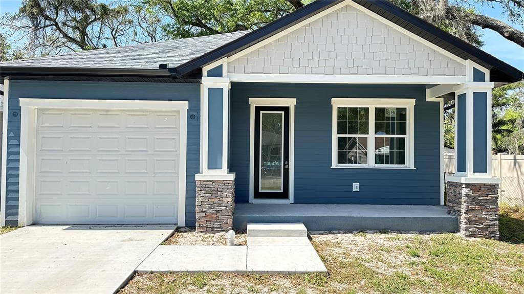 8208 1/2 N HILLSBOROUGH LANE TAMPA, FL 33604