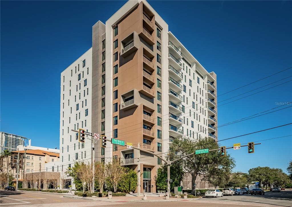 199 DALI BOULEVARD UNIT 1206