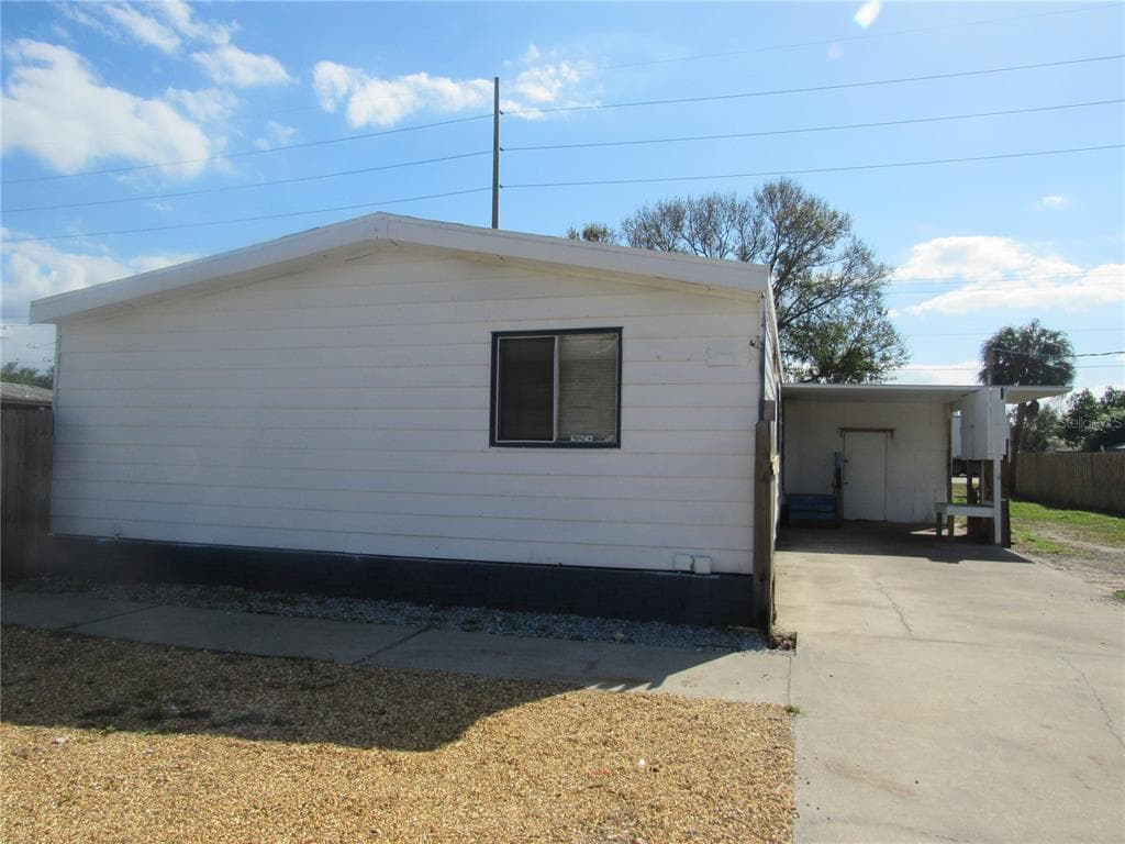 6709 LETO DRIVE TAMPA, FL 33619
