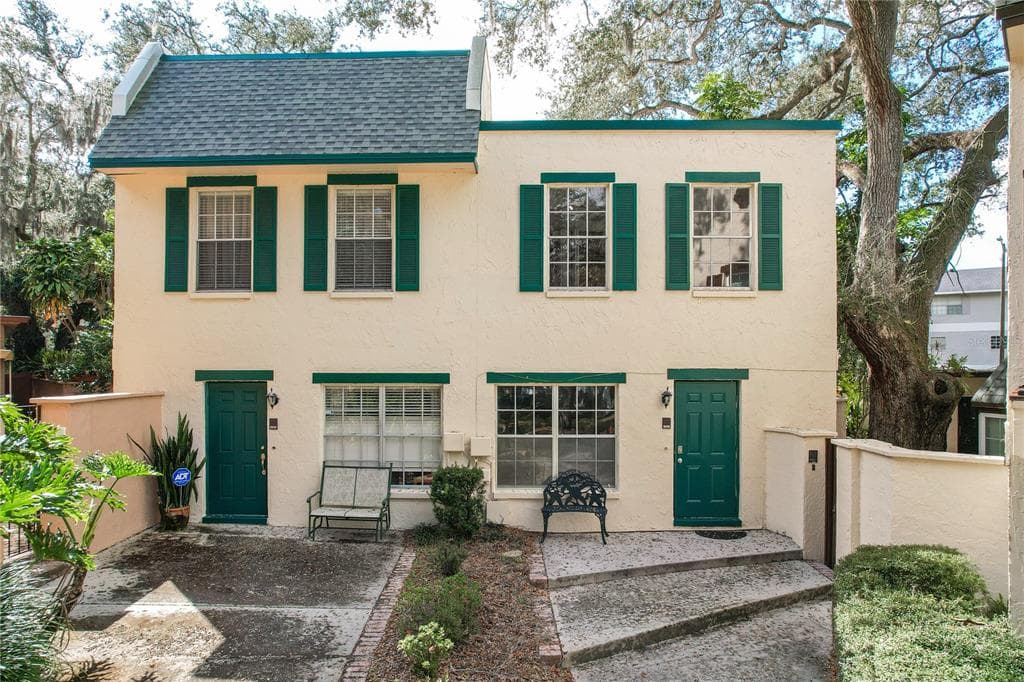 4433 VIEUX CARRE CIRCLE TAMPA, FL 33613