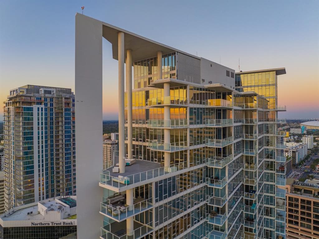 175 1ST STREET S UNIT 3104 ST PETERSBURG, FL 33701