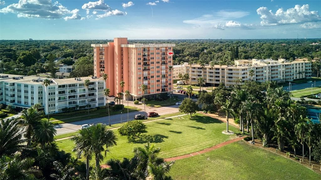1120 N SHORE DRIVE NE UNIT 1001