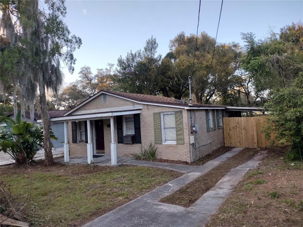 1918 E PARIS STREET