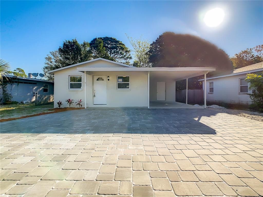 4628 4TH STREET S ST PETERSBURG, FL 33705