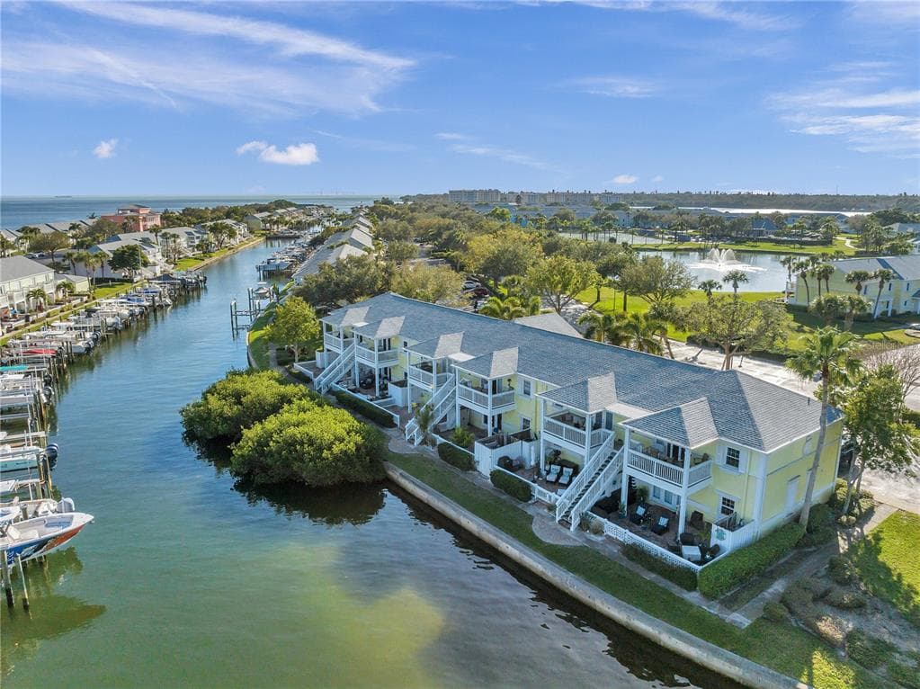 4728 BEACH DRIVE SE UNIT A ST PETERSBURG, FL 33705