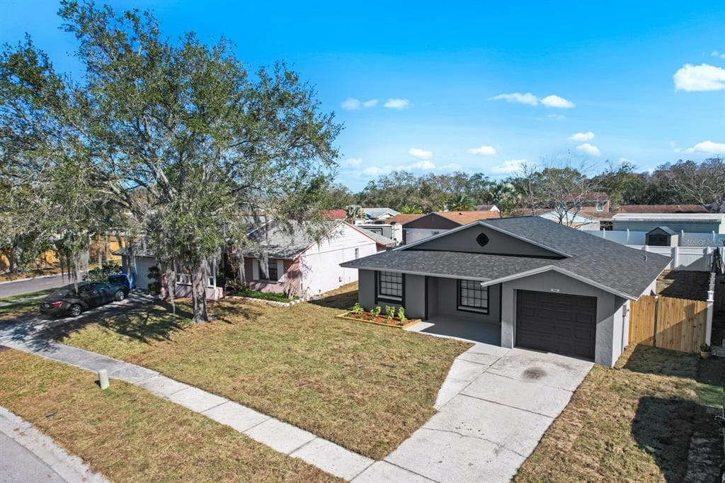 12415 QUEENSLAND LANE TAMPA, FL 33625