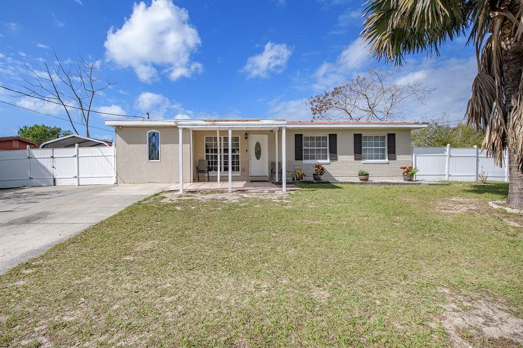 8506 TEMPLE PARK DRIVE TAMPA, FL 33637