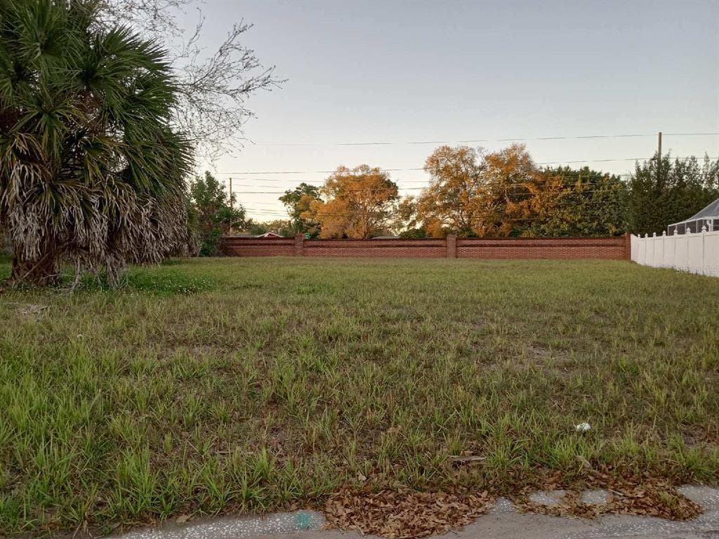 LUCE DRIVE W CLEARWATER, FL 33761