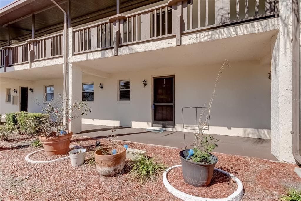 5521 BAY BOULEVARD UNIT 103 PORT RICHEY, FL 34668