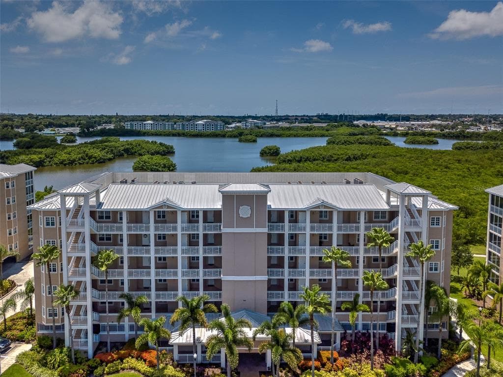7194 KEY HAVEN ROAD UNIT 202 SEMINOLE, FL 33777