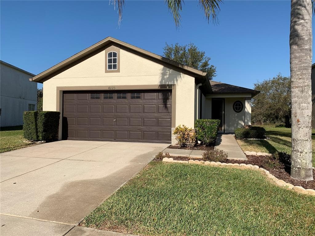4223 BETHPAGE COURT WESLEY CHAPEL, FL 33543
