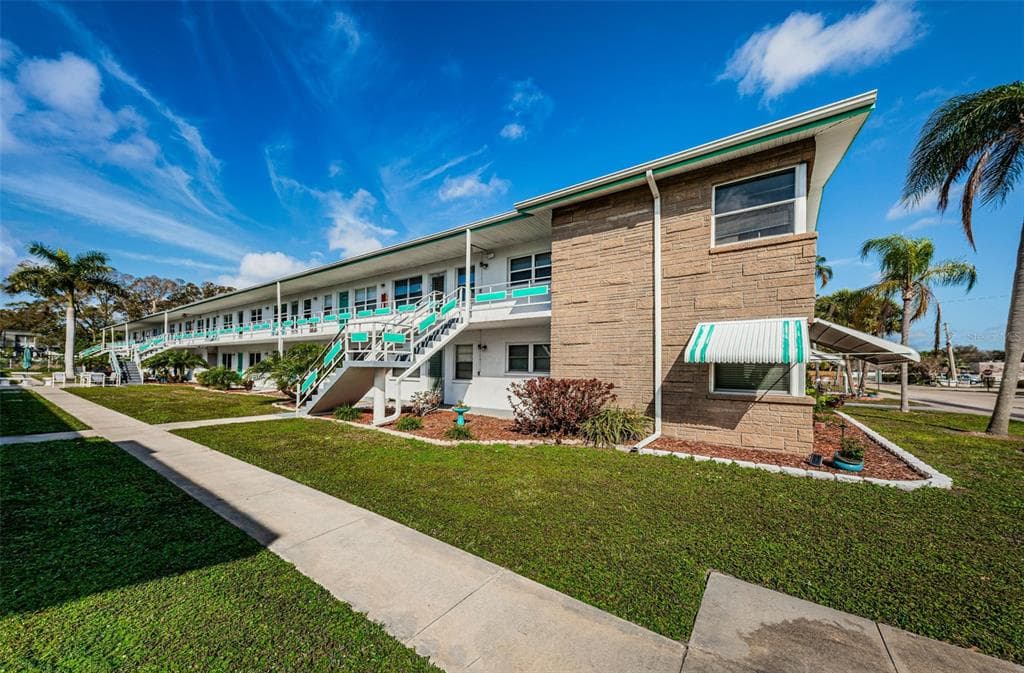 6050 21ST STREET N UNIT 1 ST PETERSBURG, FL 33714