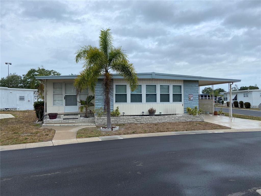7901 40TH AVENUE N UNIT 89 ST PETERSBURG, FL 33709