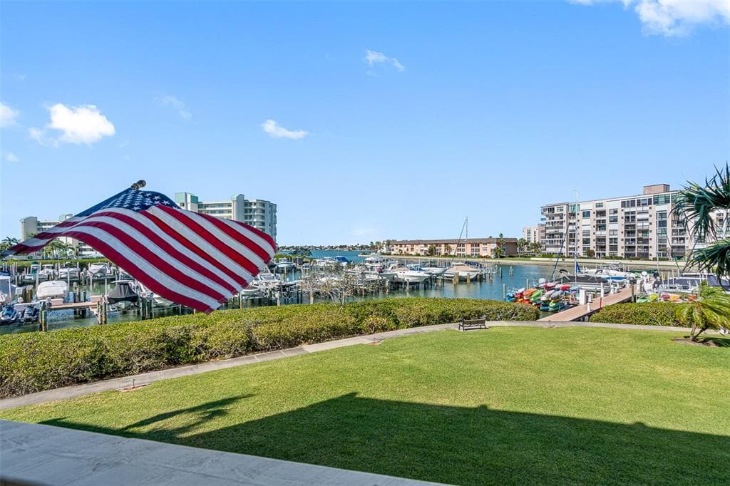 7907 SAILBOAT KEY BOULEVARD S UNIT 206 SOUTH PASADENA, FL 33707