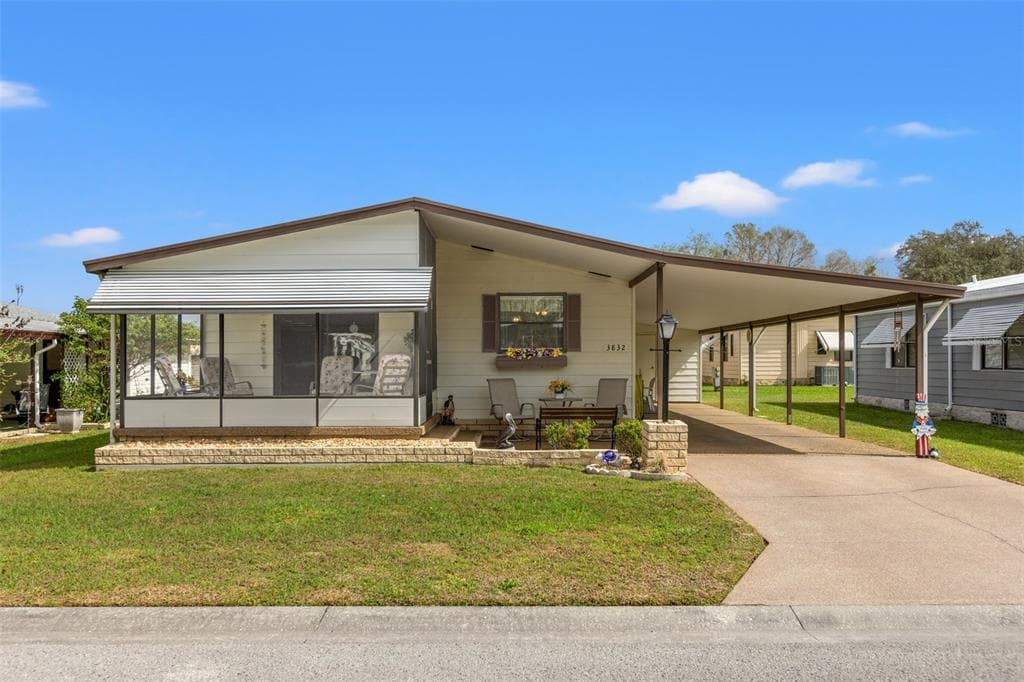 3832 DAMIAN DRIVE ZEPHYRHILLS, FL 33541