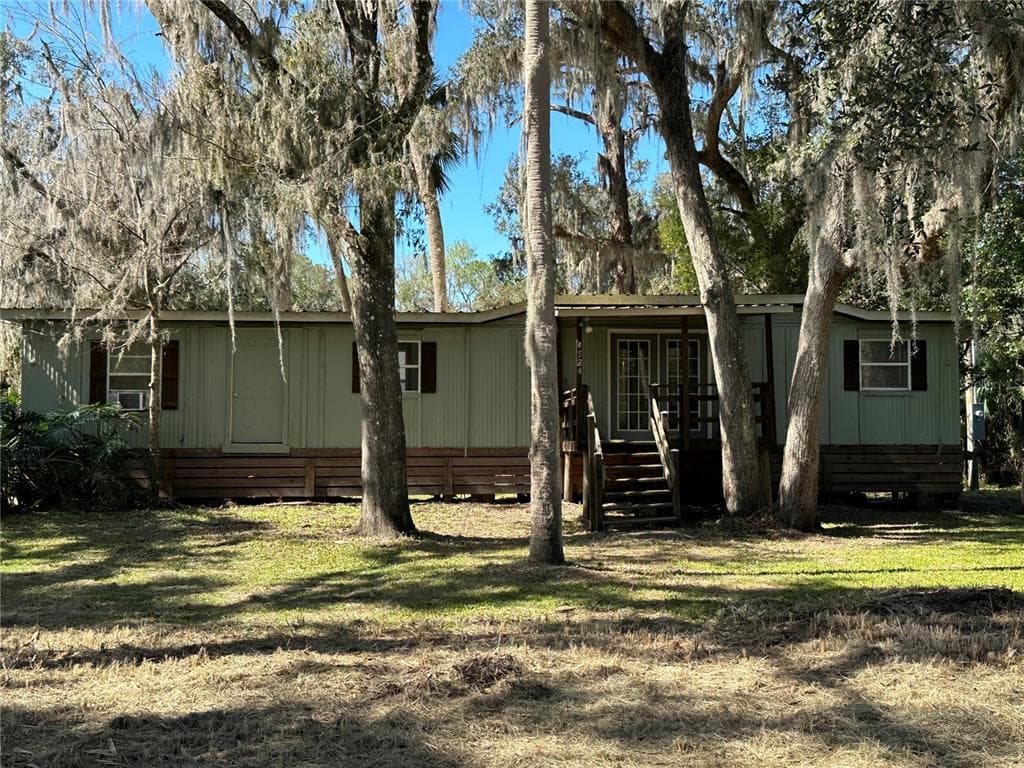 4524 SPRING ROAD VALRICO, FL 33596