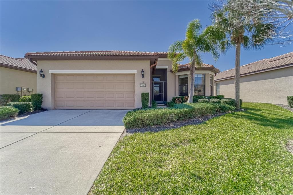 360 CEDAR FALLS DRIVE APOLLO BEACH, FL 33572