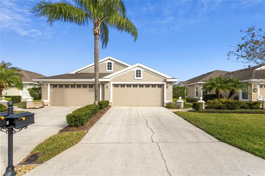 9813 BRIDGETON DRIVE TAMPA, FL 33626