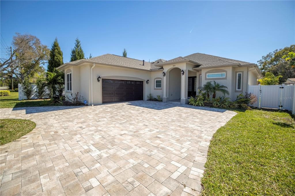 1405 MEHLENBACHER ROAD LARGO, FL 33770