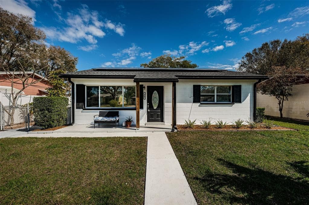 3701 KINGSTON STREET N ST PETERSBURG, FL 33713
