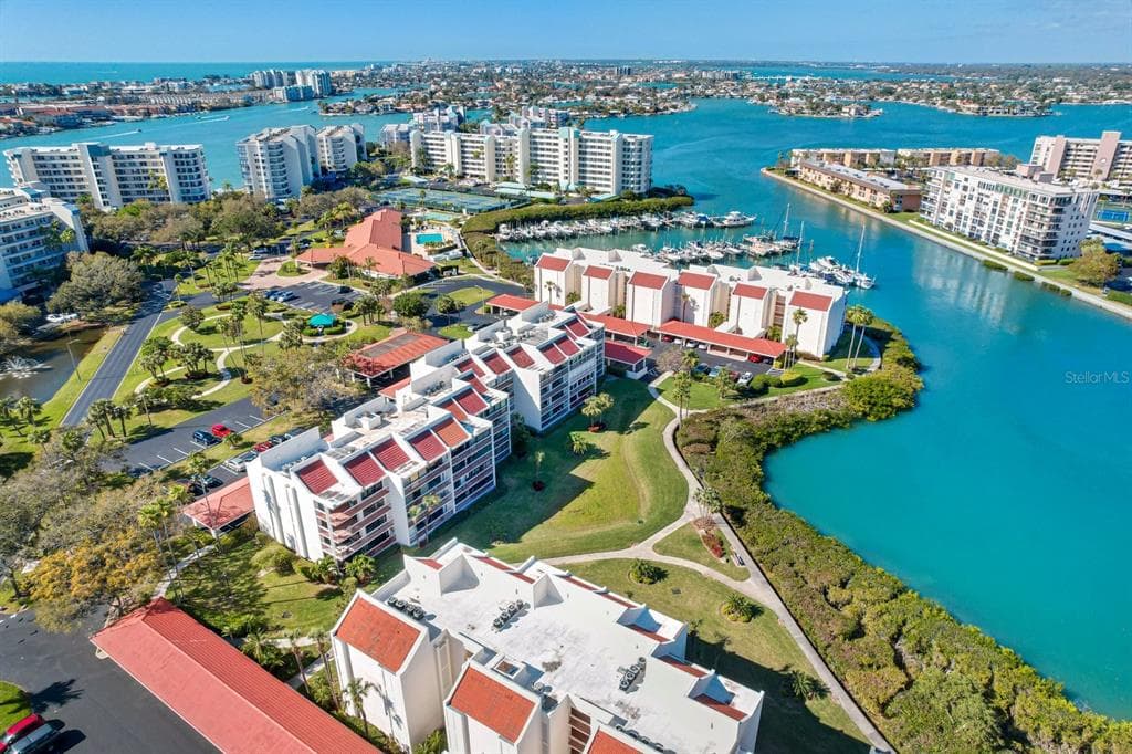 7893 SAILBOAT KEY BOULEVARD S UNIT 202 SOUTH PASADENA, FL 33707