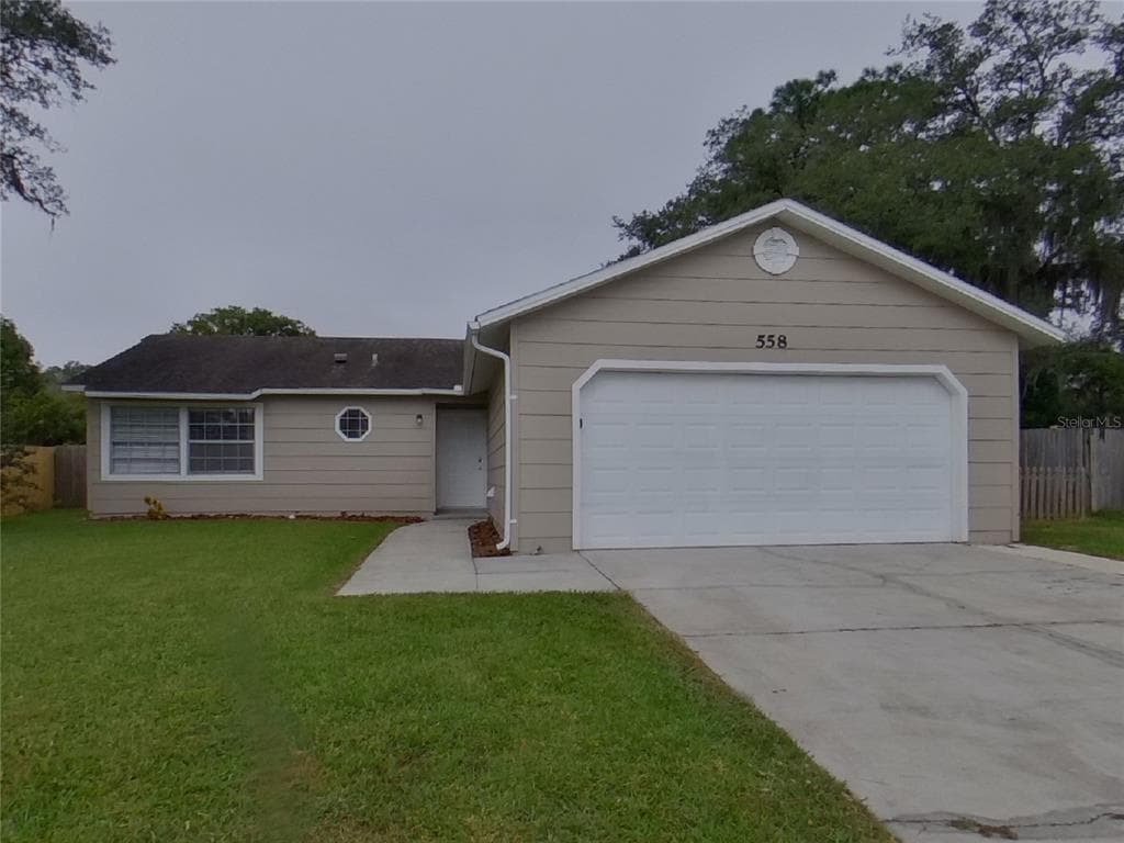 558 SEAN COURT APOPKA, FL 32712